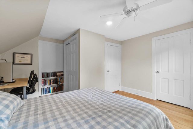 W58N455 Hilbert AVENUE, Cedarburg, WI 53012