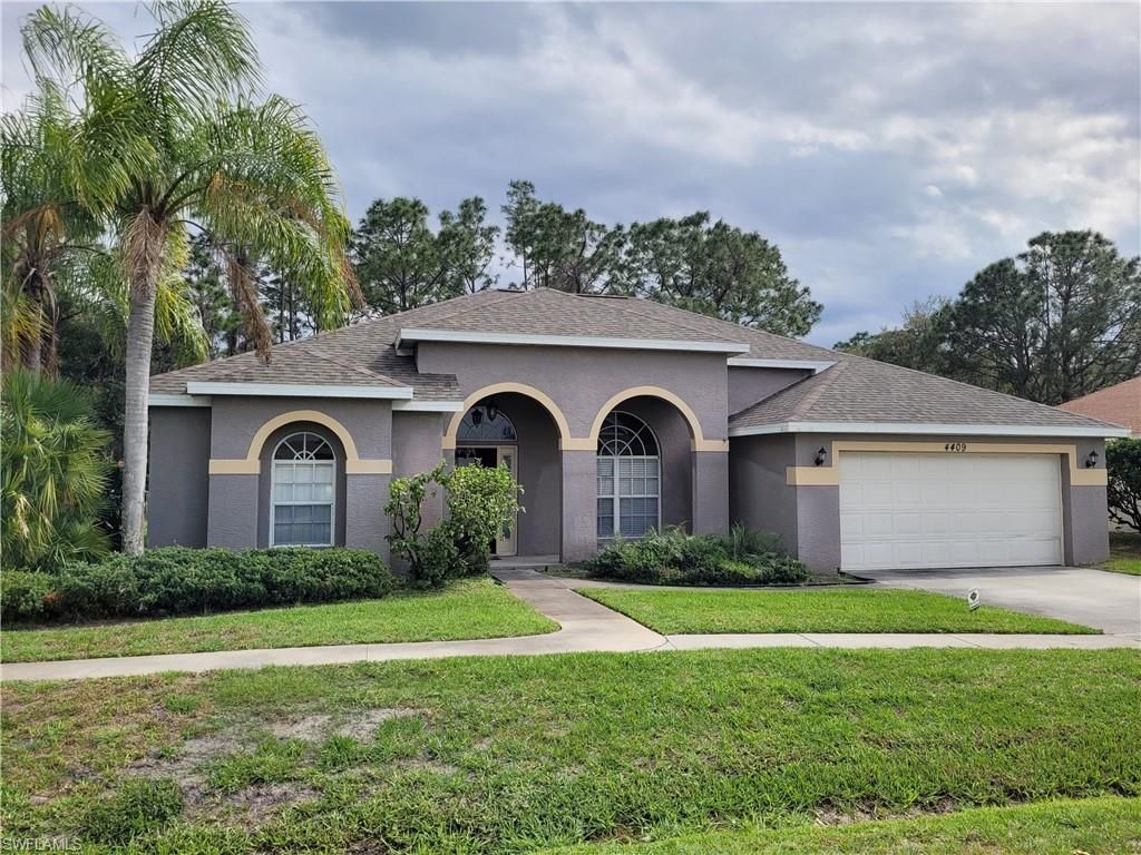 4409 Varsity Lakes DR, LEHIGH ACRES, FL 33971 — exterior