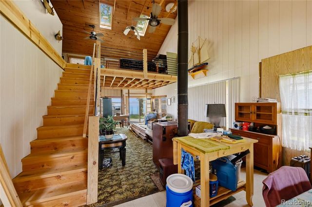 6556 Dickinson Island, Algonac, MI 48001