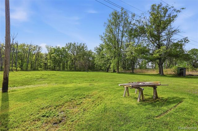 6556 Dickinson Island, Algonac, MI 48001