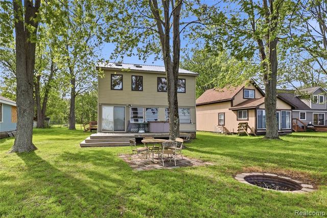 6556 Dickinson Island, Algonac, MI 48001