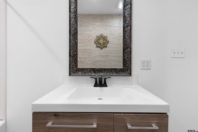 209 Ella Lane, Bullard, TX 75757