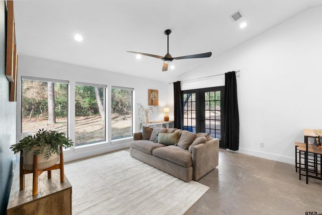 209 Ella Lane, Bullard, TX 75757