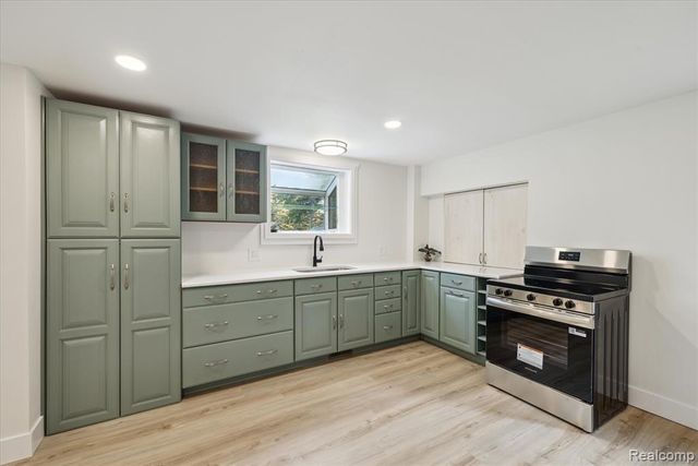 11240 Silver Lake Road, Byron, MI 48418