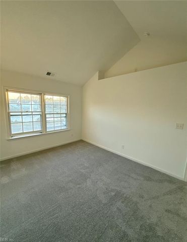 3804 Pamunkey River Reach Apt D, Portsmouth, VA 23703