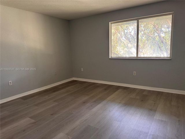 2267 NW 136th Ter 2267, Opa-locka, FL 33054