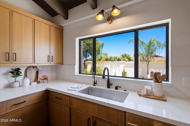 6701 N SCOTTSDALE Road 15, Scottsdale, AZ 85250