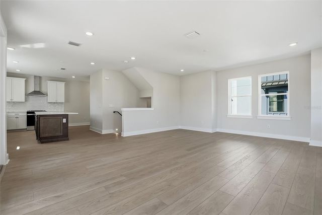 3005 1ST AVENUE N, St Petersburg, FL 33713