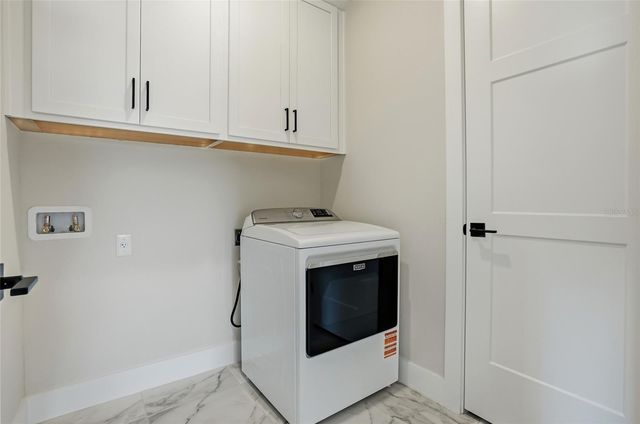 3005 1ST AVENUE N, St Petersburg, FL 33713