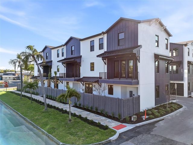 3005 1ST AVENUE N, St Petersburg, FL 33713
