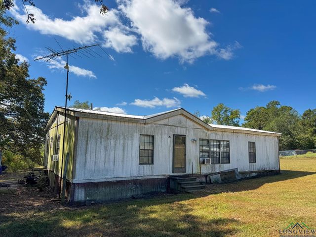 4267 FM 96, Atlanta, TX 75551