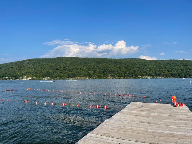 173 Brook Trail, Greenwood Lake, NY 10925