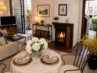 461 Dela Vina Avenue 102, Monterey, CA 93940