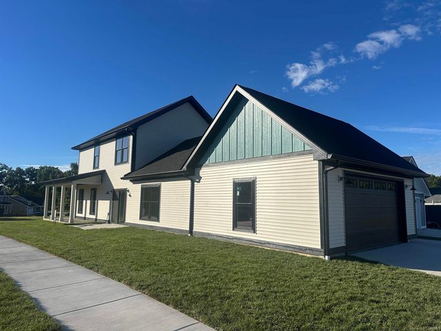 7658 W Julia Drive, Ellettsville, IN 47429