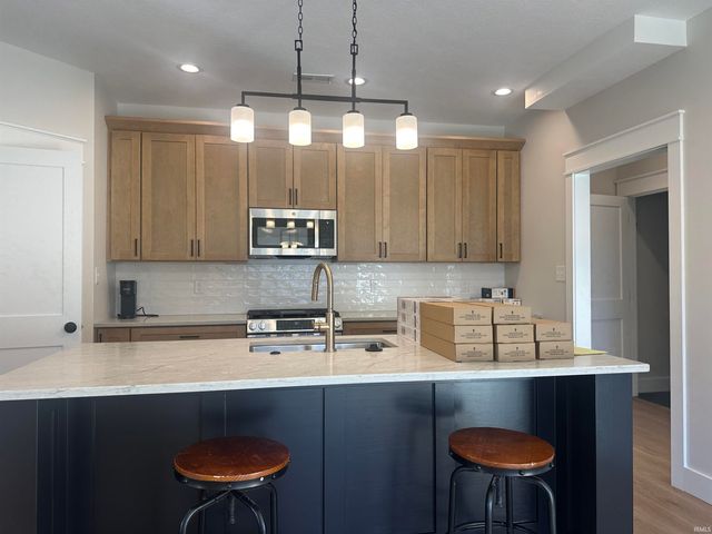 7658 W Julia Drive, Ellettsville, IN 47429