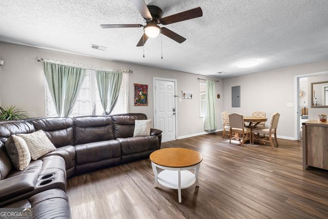 89 Bailey Drive, Newnan, GA 30263