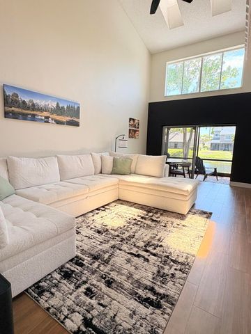 2052 E Discovery Cir Circle E, Deerfield Beach, FL 33442