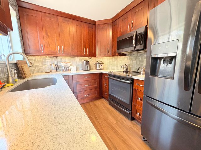 2052 E Discovery Cir Circle E, Deerfield Beach, FL 33442