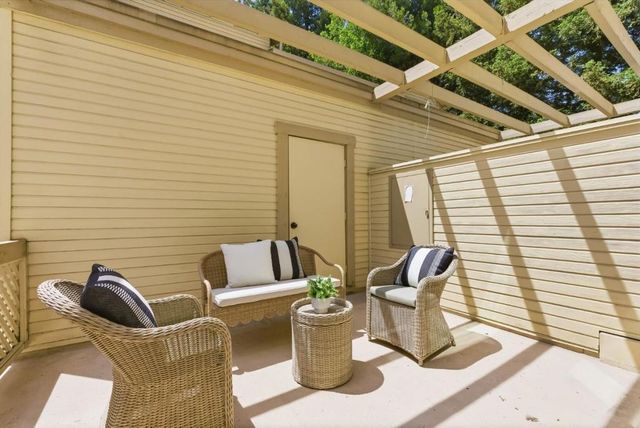 969 La Mesa Terrace G, Sunnyvale, CA 94086