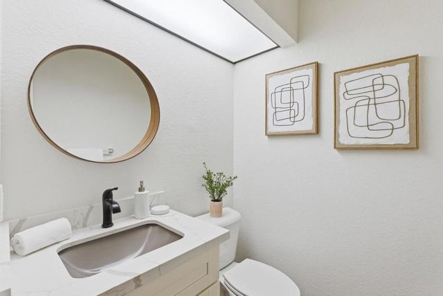969 La Mesa Terrace G, Sunnyvale, CA 94086