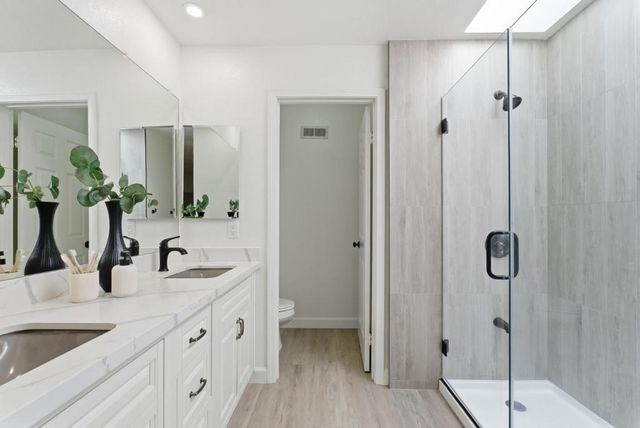 969 La Mesa Terrace G, Sunnyvale, CA 94086