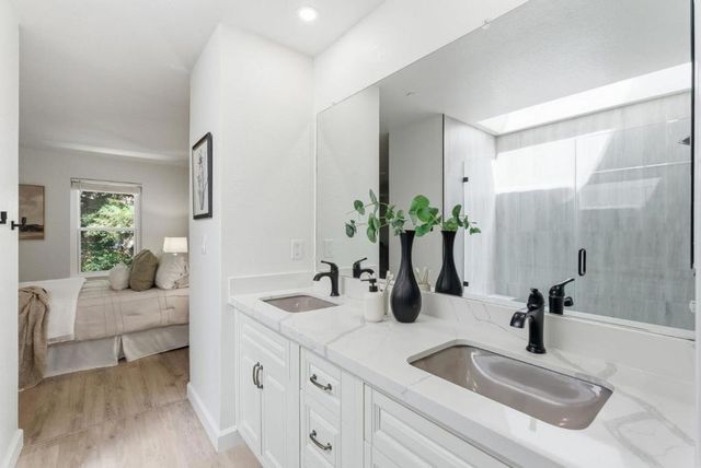 969 La Mesa Terrace G, Sunnyvale, CA 94086