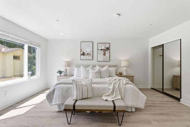 969 La Mesa Terrace G, Sunnyvale, CA 94086