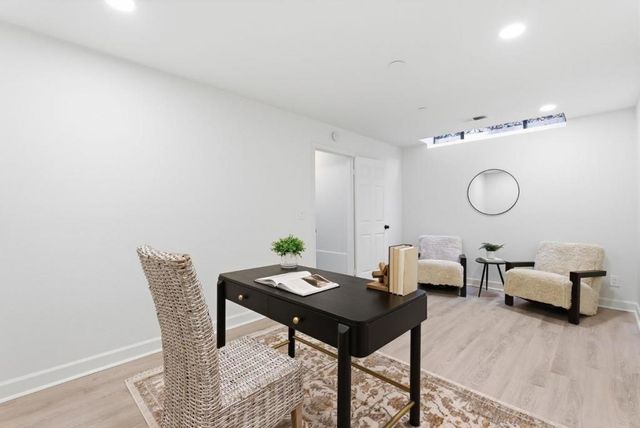 969 La Mesa Terrace G, Sunnyvale, CA 94086