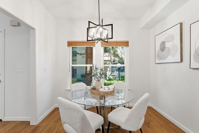 969 La Mesa Terrace G, Sunnyvale, CA 94086
