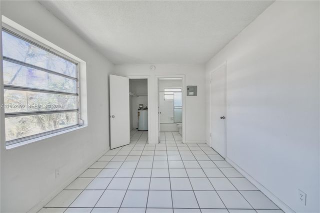 400 SE 31st Street 5, Fort Lauderdale, FL 33316