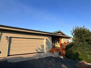 203 SE Crestview Lane, Madras, OR 97741