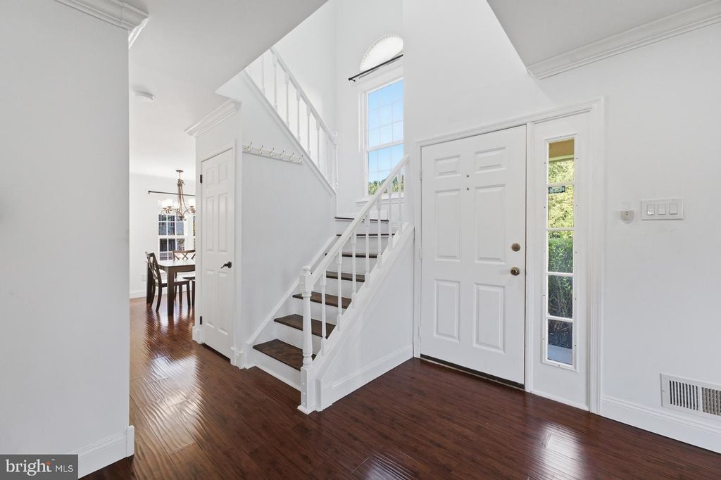 16 CARLYLE CT, ROBBINSVILLE, NJ 08691 — photo 2