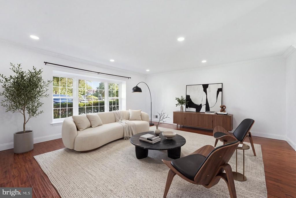 16 CARLYLE CT, ROBBINSVILLE, NJ 08691 — photo 4
