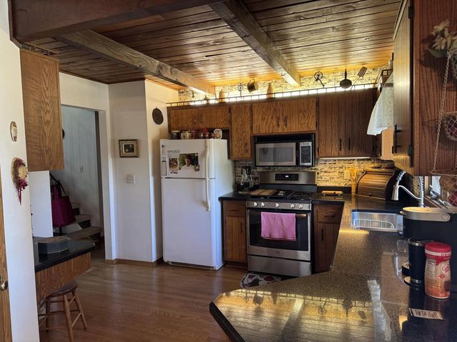 S78W31428 Sugden ROAD, Mukwonago, WI 53149