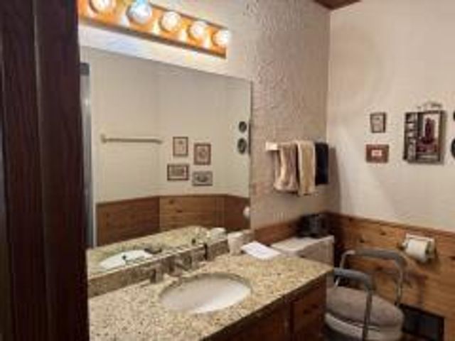 S78W31428 Sugden ROAD, Mukwonago, WI 53149