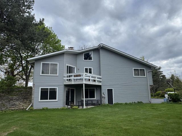 S78W31428 Sugden ROAD, Mukwonago, WI 53149