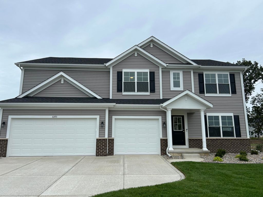 10393 Texas Street, Crown Point, IN 46307