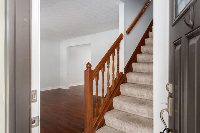 3925 Roxham Court, Columbus, OH 43230