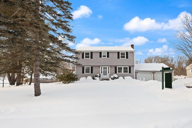 16 Briarwood Avenue, Reading, MA 01867