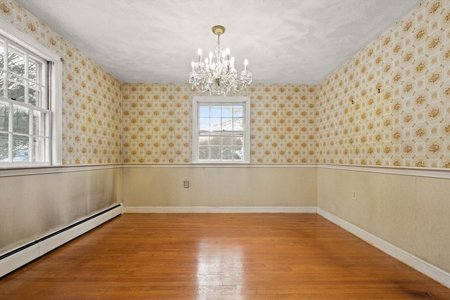 16 Briarwood Avenue, Reading, MA 01867