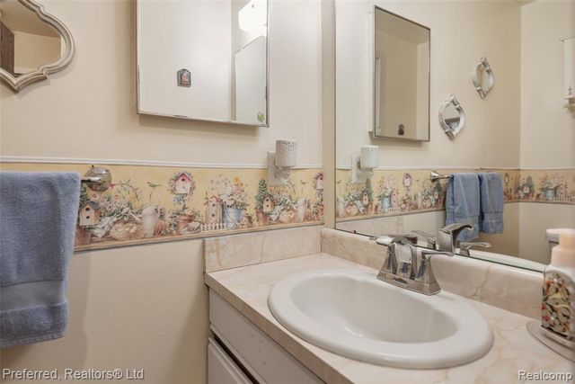 1921 Vine Way Drive 36, Canton, MI 48188