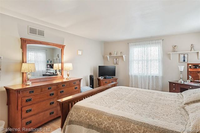 1921 Vine Way Drive 36, Canton, MI 48188