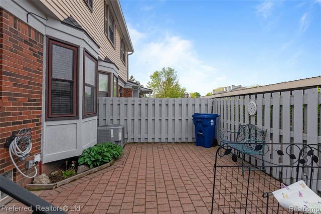 1921 Vine Way Drive 36, Canton, MI 48188