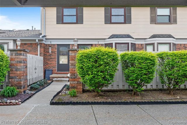 1921 Vine Way Drive 36, Canton, MI 48188