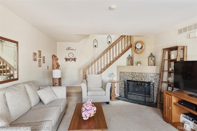 1921 Vine Way Drive 36, Canton, MI 48188