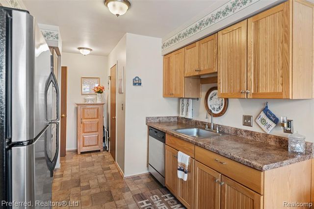 1921 Vine Way Drive 36, Canton, MI 48188
