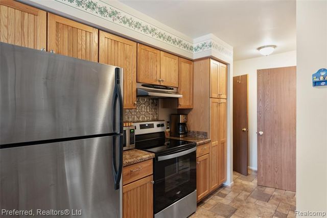 1921 Vine Way Drive 36, Canton, MI 48188
