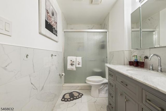 1026 Bergen Ave, Linden City, NJ 07036