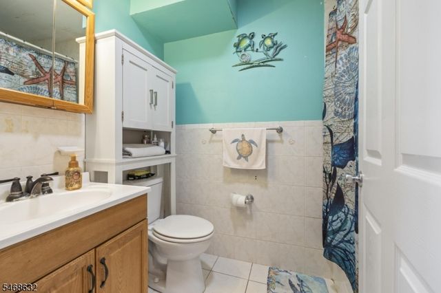 1026 Bergen Ave, Linden City, NJ 07036