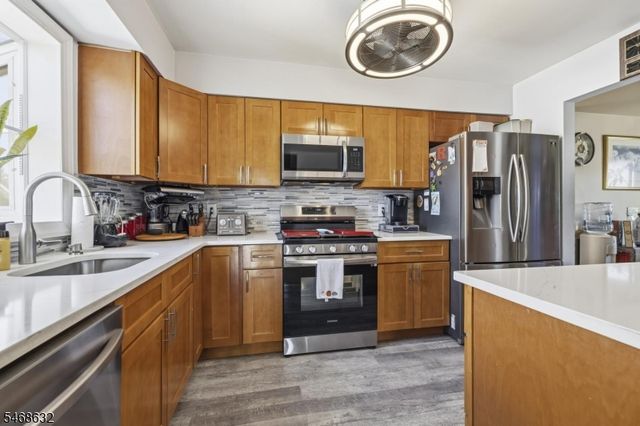 1026 Bergen Ave, Linden City, NJ 07036